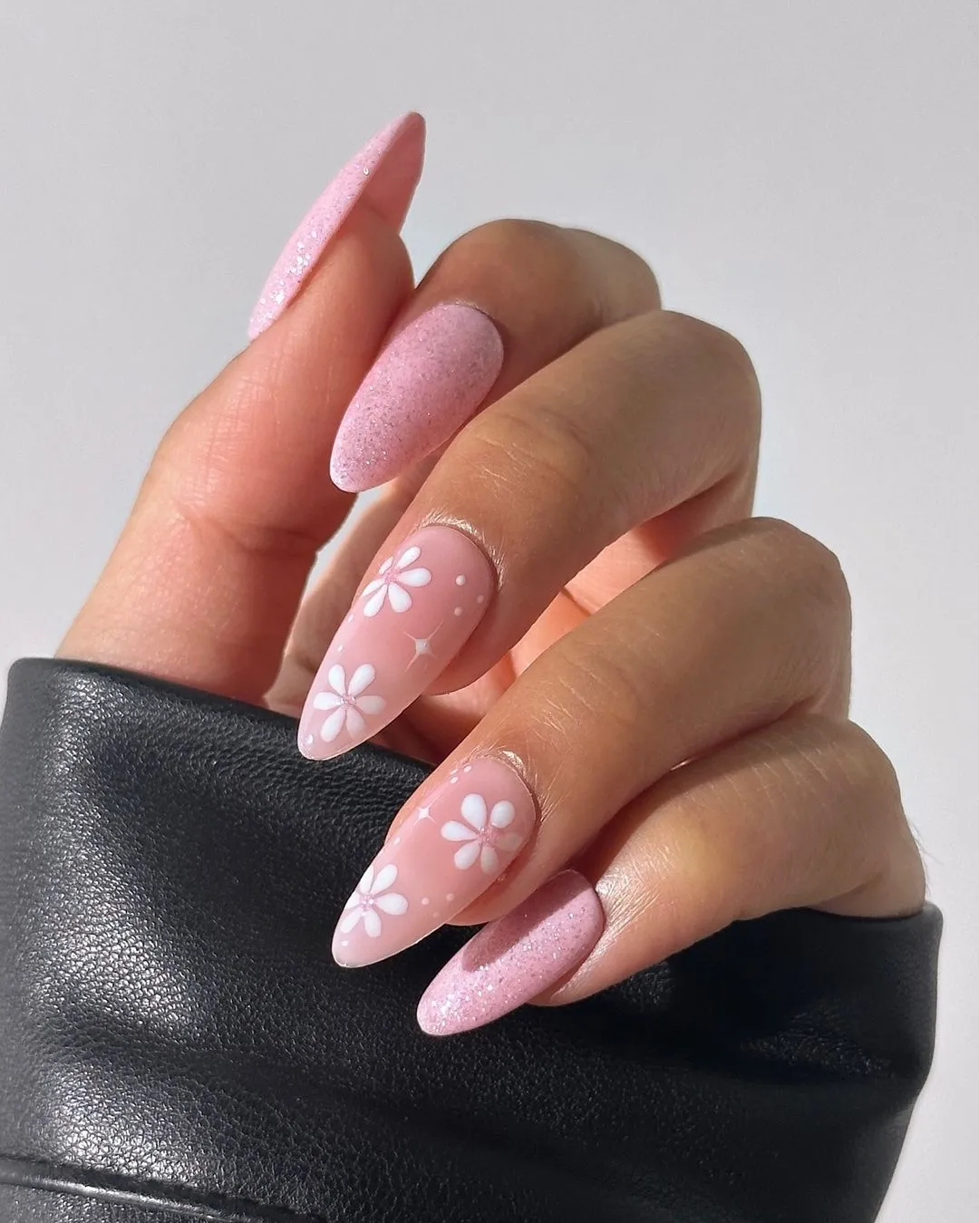 10. shimmery pink flower nails