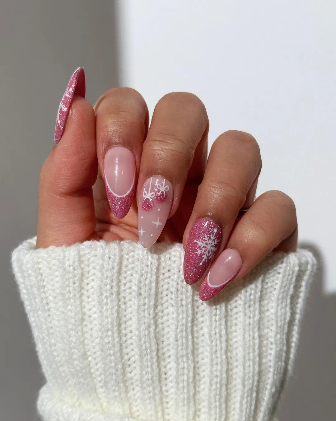 18. pink girlie christmas nails