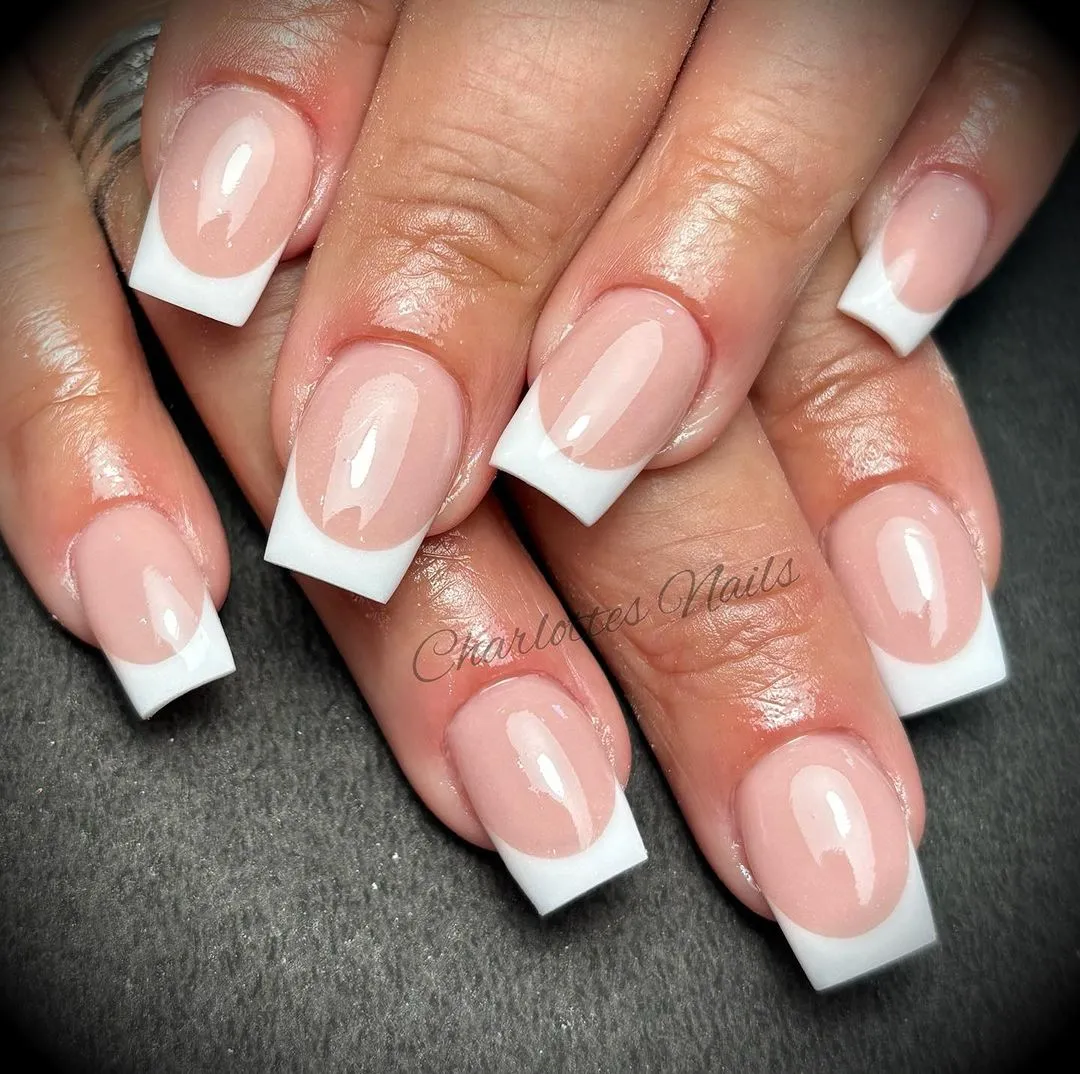 9. Pink and white nail with French tip